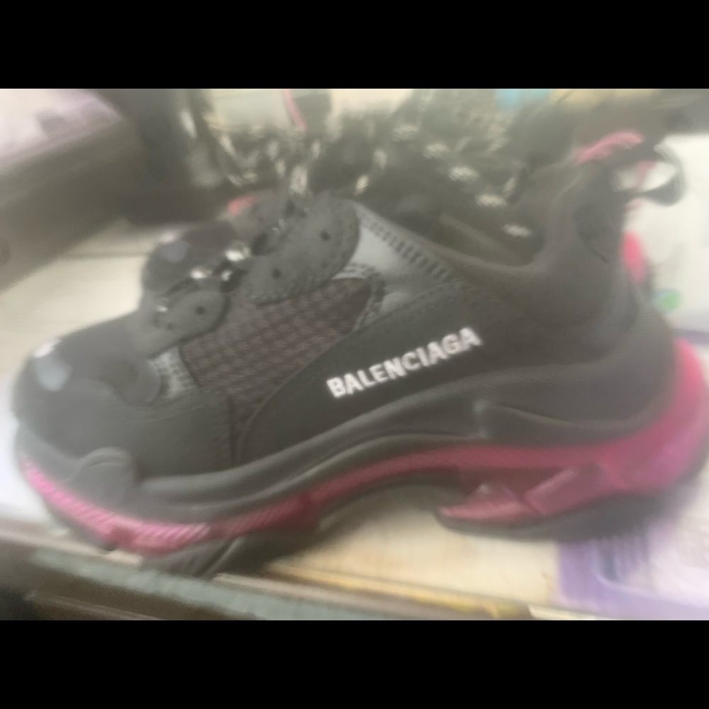 Balenciaga sneakers size 8 Authentic worn once